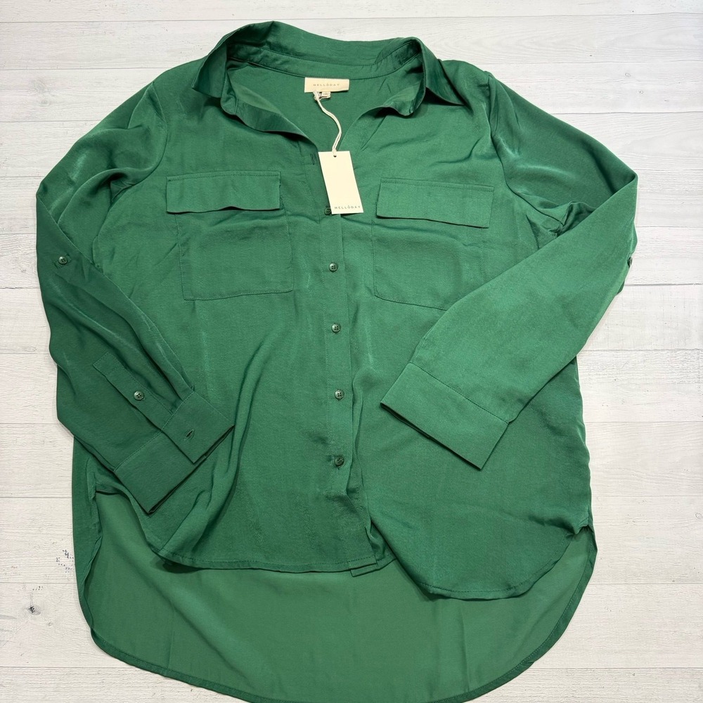 Mello Day women's green button down shirt size large NEW